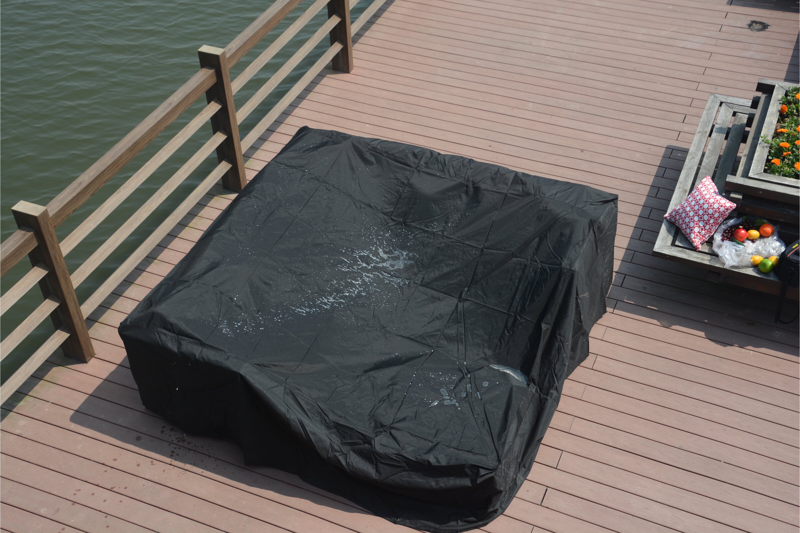 Dış Mekan Kılıfı