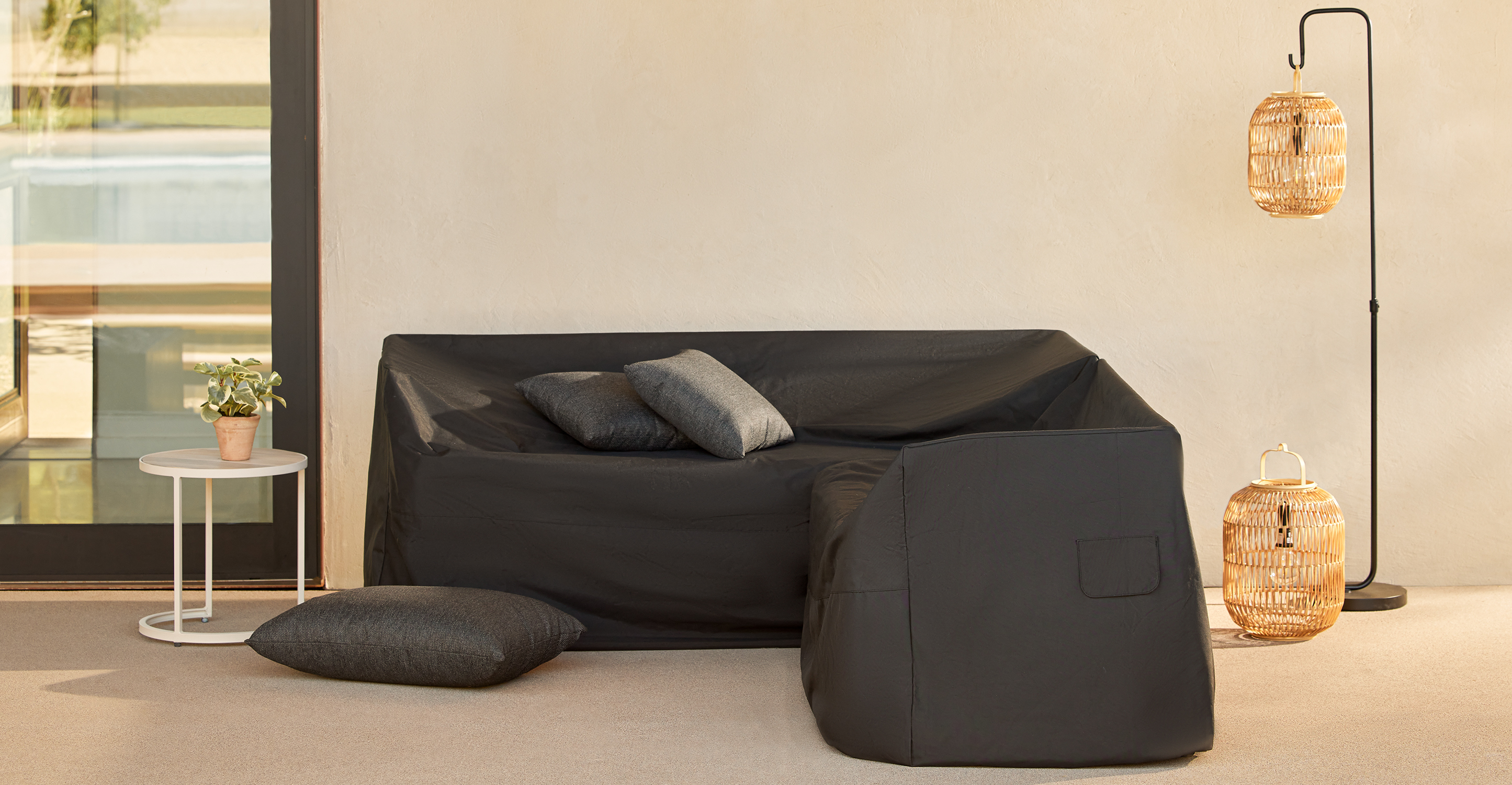 Dış Mekan Kılıfı